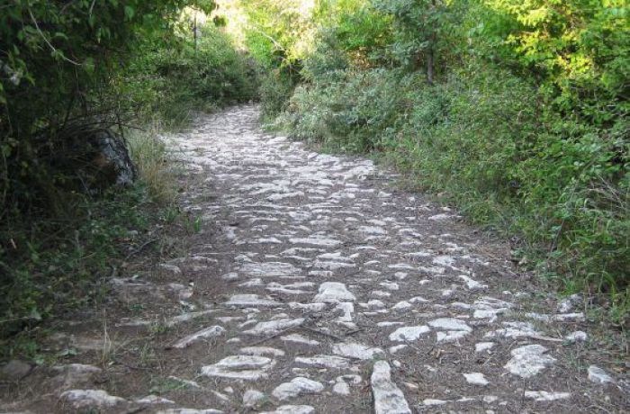 Как Албания развивает культурный и исторический туризм? 
