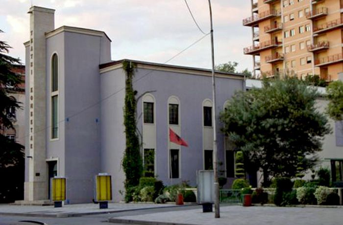 Пьесу "Три сестры" Чехова поставят в албанском Национальном театре 