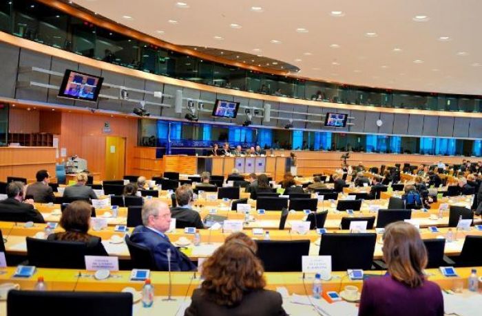 Европарламент требует начала переговоров об интеграции с Албанией 