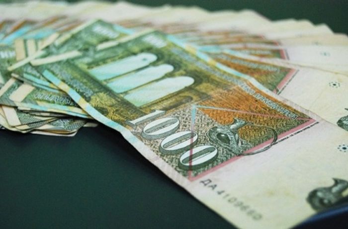 Албания повышает минимальную заработную плату до €348 