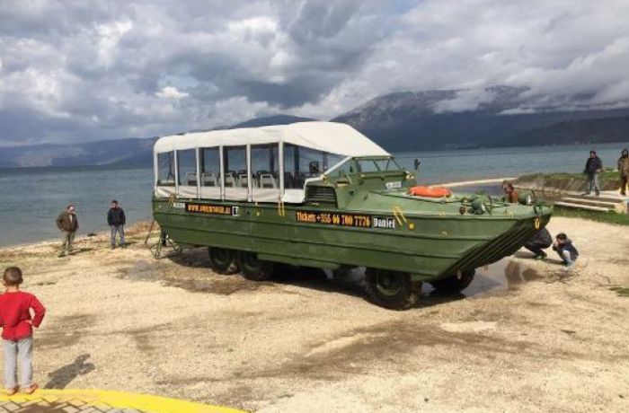 Отдых в Албании верхом на российской военной амфибии ЗИС-485