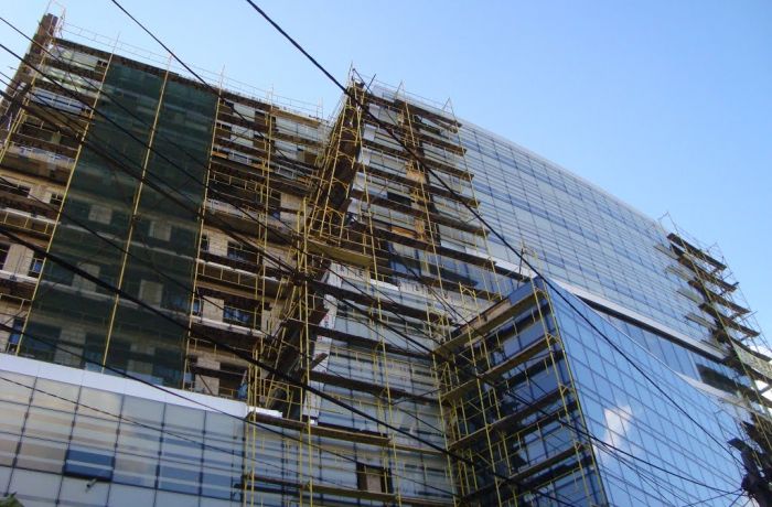 Исследование Colliers International: сколько стоит аренда офисных помещений в столице Албании 