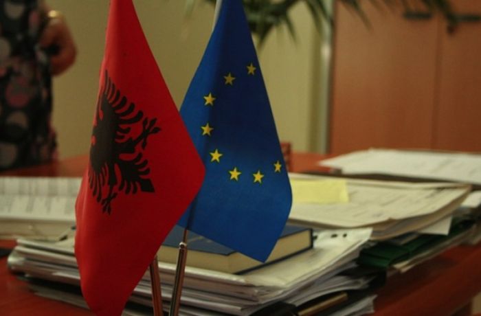 Евроинтеграции Албании мешает Северная Македония?