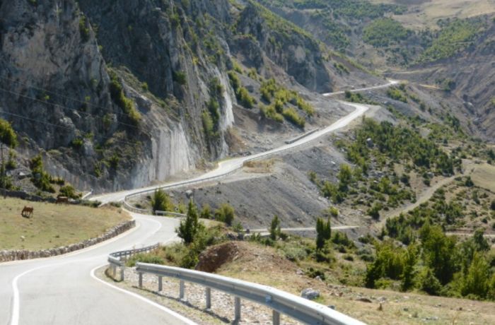 Отдых в Албании 2018: в курортный сезон число грузовиков на дорогах будет ограничено