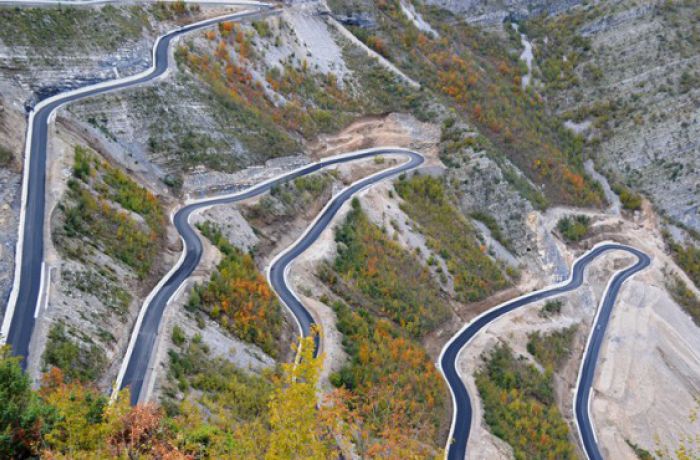 Строительство новой дороги на севере сделает туры в Албанию комфортнее 