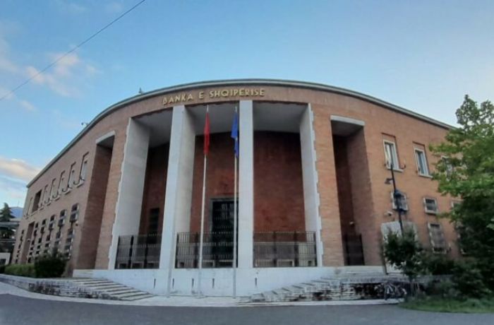 Иностранцы и эмигранты потратили на недвижимость в Албании €86 млн за 4 месяца 2024 года 