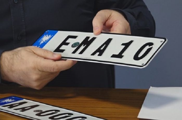 Бум спроса на "красивые" номерные знаки среди автомобилистов в Албании 
