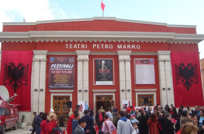Почему на отдыхе в Албании стоит посетить театр Petro Marko во Влере? 