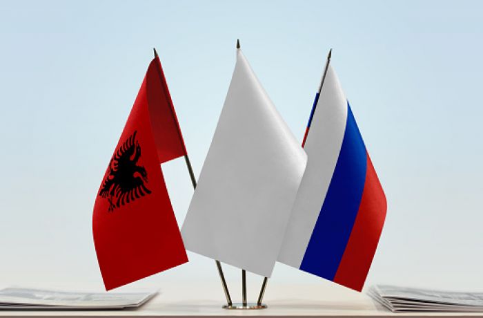 Виза в Албанию для россиян в 2020 году упразднена до 30 ноября 