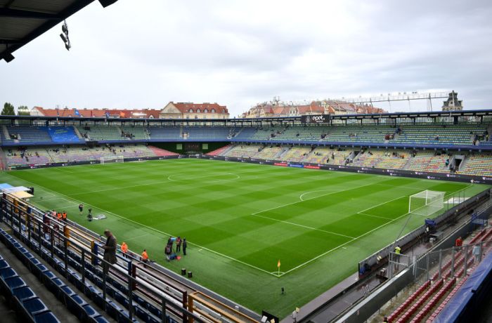 стадион Epet Arena в Праге 