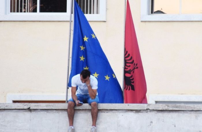 Албания готовится к переговорам о вступлении в ЕС на фоне скептицизма экспертов