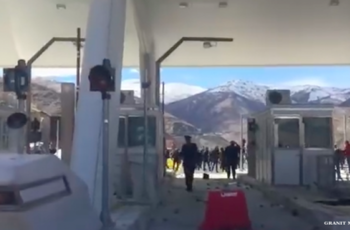 Албания вводит плату за проезд по автодорогам с 17 сентября