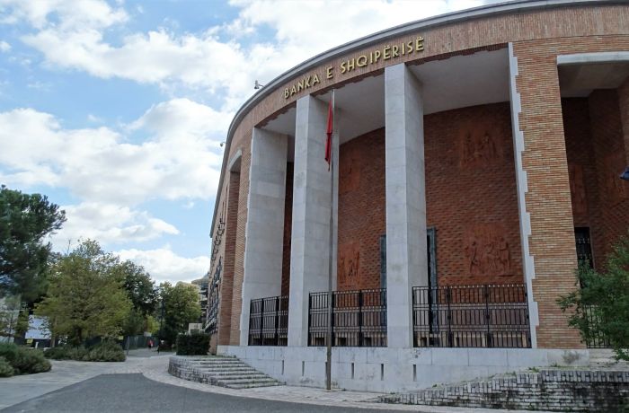 Прибыль иностранных инвесторов, поддерживающих бизнес в Албании, на пике 