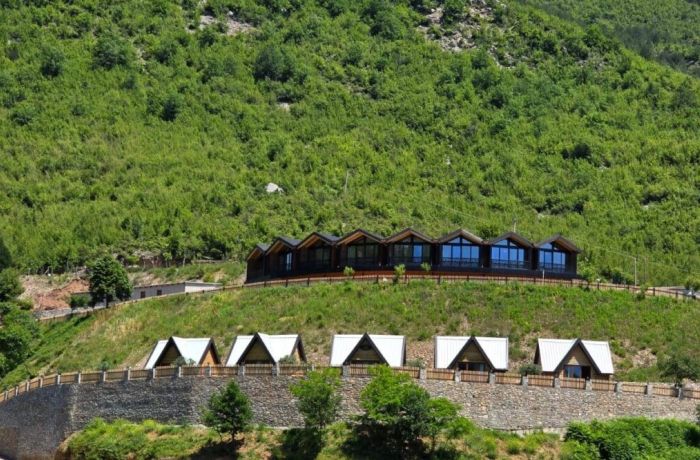 Туризм подстегнул интерес к новым нежилым зданиям в Албании в I полугодии 2025