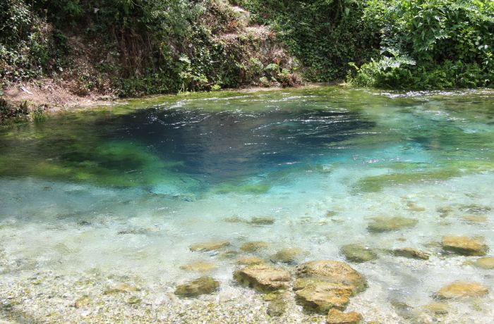 Насколько чистая вода в местах для купания Албании?