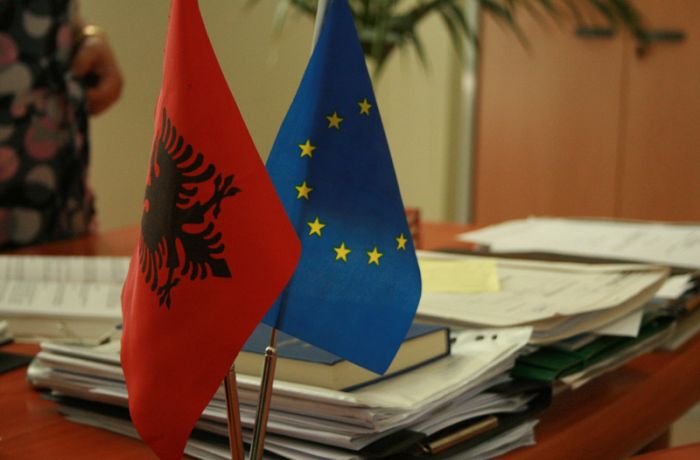 Официально: совет ЕС запустит переговоры о евроинтеграции Албании в декабре 2016 года 