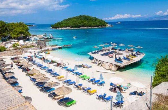 Албания вошла в топ-10 лучших курортов 2019 года по версии Booking.com