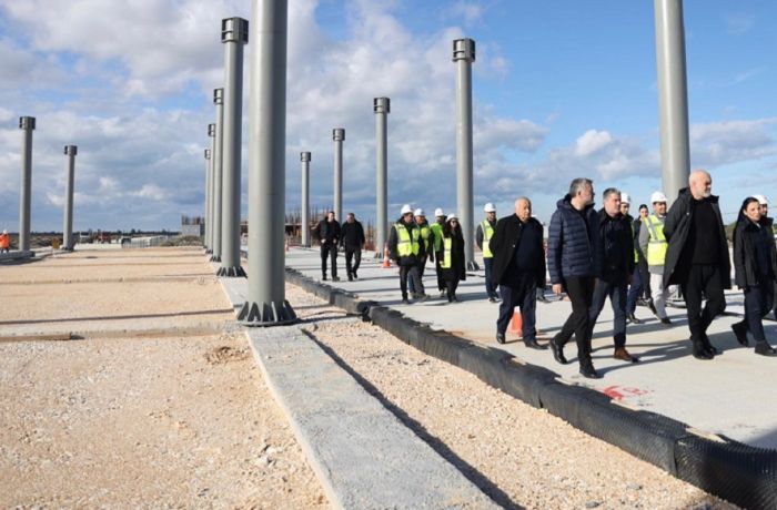 В апреле 2025 года начнутся полеты из международного аэропорта Влёры