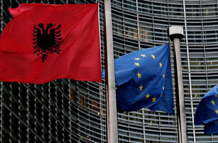 Еврокомиссия готова начать переговоры о вступлении с Албанией к концу 2023 года