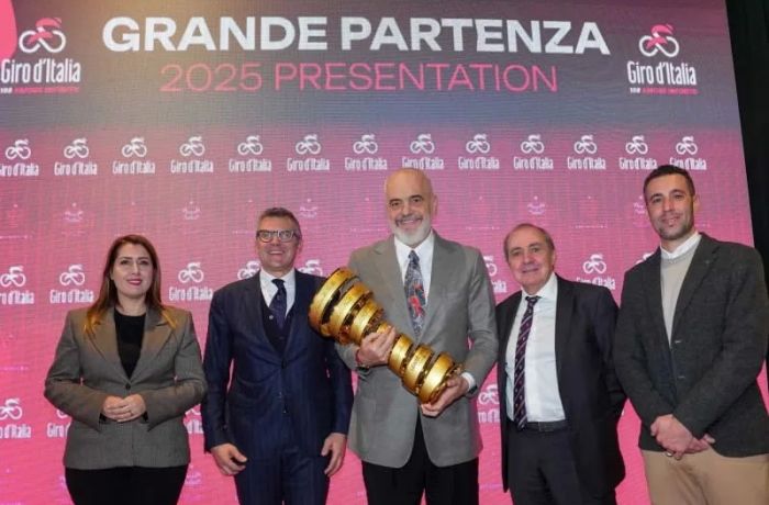 Албания примет первые три этапа Giro d'Italia 2025 