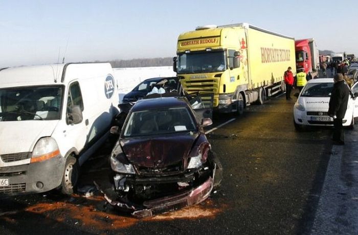 Дорожная безопасность в Албании: прогресс есть, но до стандартов ЕС далеко